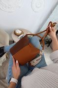 Сумка кожаная женская кросс-боди, Arion оранжево-коричневая 110085-orange-brown фото 4