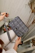 Крос-боді сумка жіноча зі срібною фурнітурою, Sylvaira, Сіра 110042 фото 2