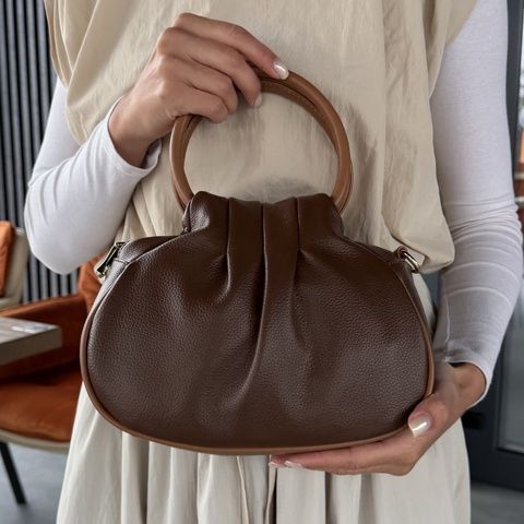Сумка шкіряна жіноча кросбоді з стильним дизайном, коричнева, Greping 110208-brown фото