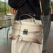 Женская кожаная сумка в лаконичном стиле, бежевая, Velora Minimal 110211-beige фото 7