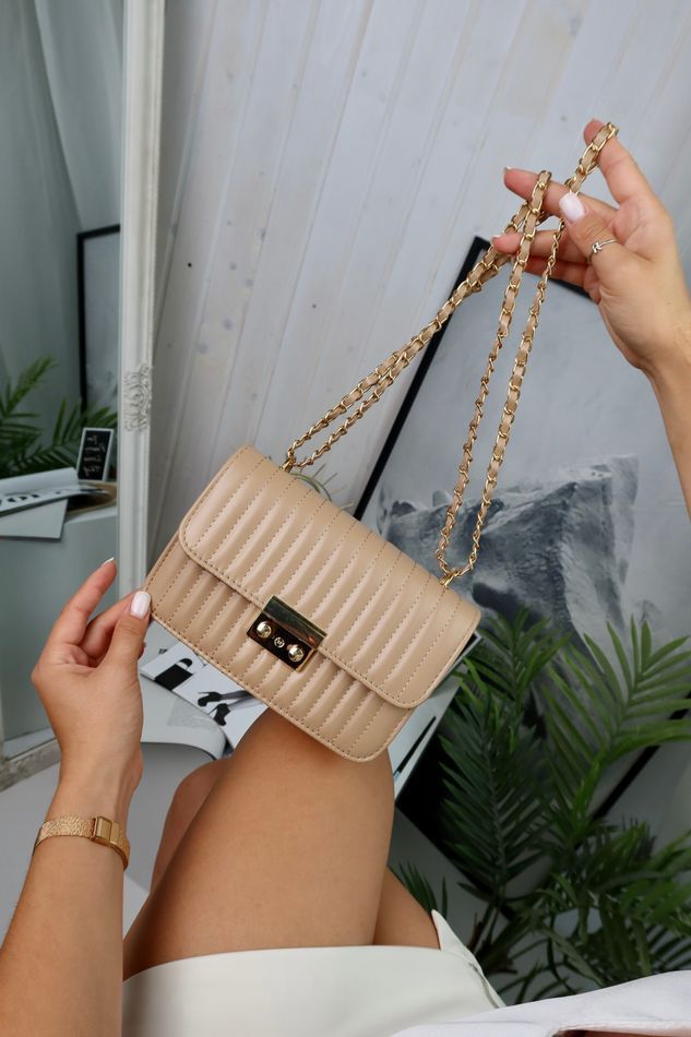 Стильна та приємна на дотик крос-боді сумочка жіноча, Feriscent, Бежева 110052-beige фото