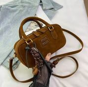 Женская замшевая кроссбоди сумка, Gloria, коричневая 110199-brown фото 4
